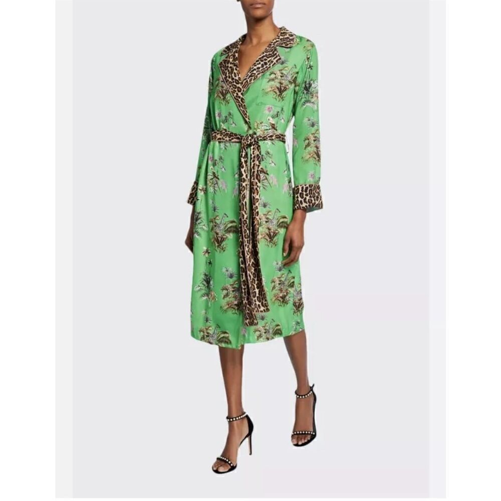 Le Superbe Women's Green Jungle Print Robe Wrap Dress  Satin Belted Size 4/ Smal